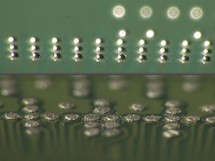 Machbarkeitsstudie zur hochpräzisen Verformung von Bumpfeldern auf Flip-Chip-Trägerplatten